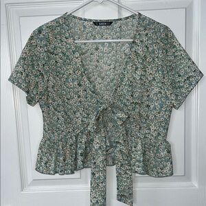 SHEIN Floral Top with Front-Tie